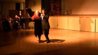 El Congreso, Toronto - Maria y Carlos Rivarola