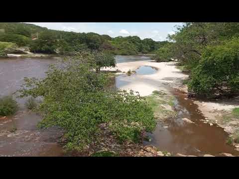 Ponte sobre o rio Pardo Grande no município de Monjolos MG