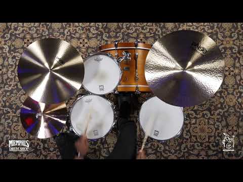 Paiste 14" 2002 Medium Hi-Hats - 828/991g (1063714-1010324A)