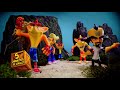NEW Crash Bandicoot 4 5 Licensed Action Figures