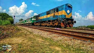 preview picture of video 'সুন্দরবন এক্সপ্রেস // Sundarban Express Train'