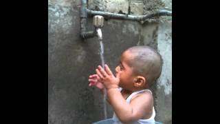 preview picture of video 'Ammar Khan007 cute babby Bathing. s/o Imran Abbas. From Rasulpur'