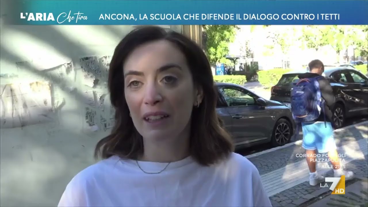 Ancona, la scuola che difende il dialogo contro i tetti