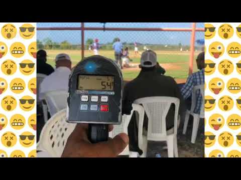 Braylin Monte de Oca Cabral dueño de una bola rápida 90, 91 mh. 15 años.