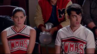 Extrait (VO) : Rachel fait une annonce au Glee Club