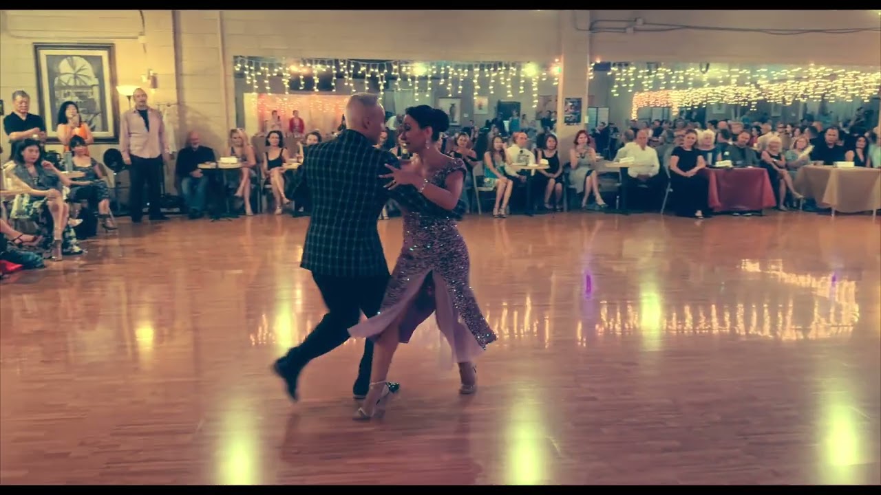 Maximiliano Alvarado & Paloma Berrios - Cuatro Palabras