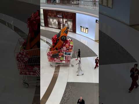 Dubai is ready for Black Friday 🛒🛍 #blackfriday #dubai #uae #shopping