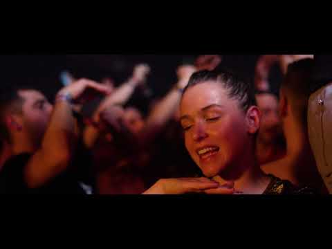 Warface & D-Sturb ft. Carola  - Synchronised (Official Videoclip)
