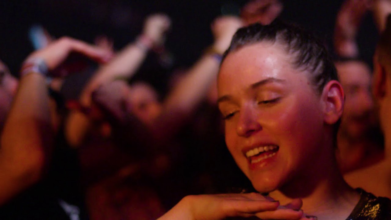 Warface & D-Sturb ft. Carola — Synchronised