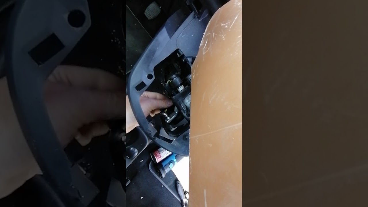 Comment démonter une tringlerie de c4 picasso 1l6hdi