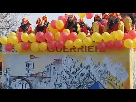 Guerrieri carro da getto - Carnevale Ivrea 2015