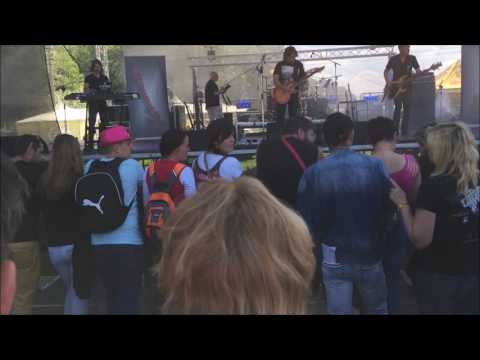 Hitmakers - Máme k sobě tak blízko- live Svijanské slavnosti (16.7.2016)