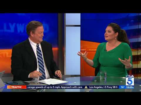 Lauren Ash Dishes on Her Khakis in "Superstore"