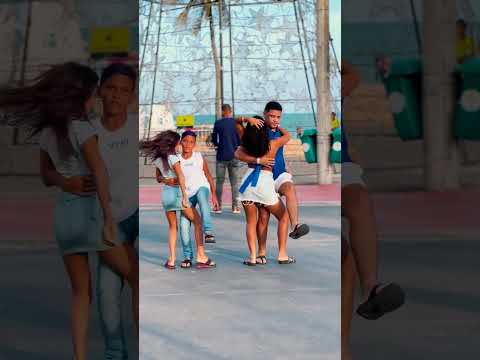 |(Coreografia Oficial) CAMILA, CRISNANDO, ARTTHUR E JULINHA