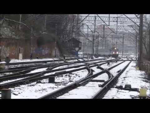 EP09-002 z IC Kossak do Krakowa opuszcza miasto portowe Szczecin