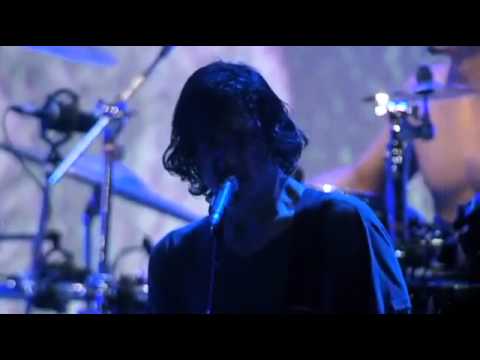 Gojira Oroborus (Live at Vieilles Charrues Festival 2010)