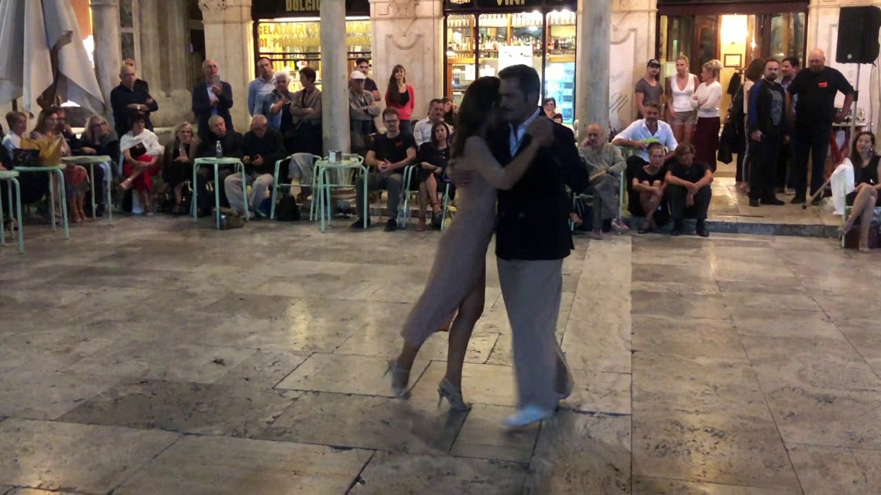 Video thumbnail for Irene Coccia & Giorgio Scattolini - Violetas