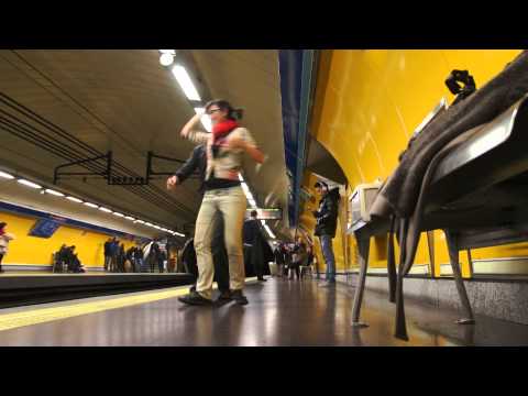 Kenny & Alba - Beginner Lindy Hop (groove walk, outside turn, inside turn, wrap dip)