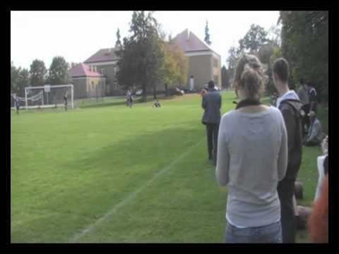 Skrót UKS Lipiny - Fenix Wągry 2010 2011.wmv