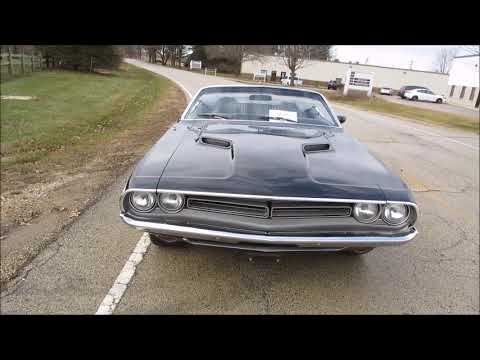 1971 Dodge Challenger convertible (Mark sign)