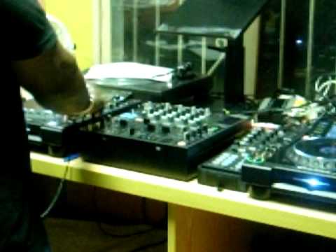 Sesión de Carl Cox en Ibiza Global Radio 14-08-10  Part 04.MOV