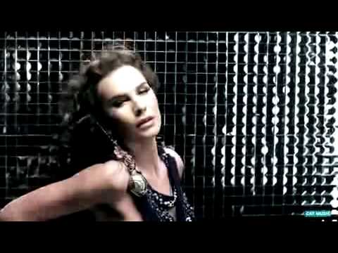 [www.fisierulmeu.ro] Anna Lesko - In My Bedroom (Official Music Video).avi