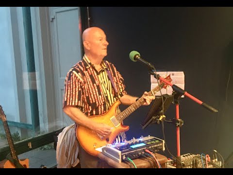 Santana  medley Europa, Samba Pa Ti, Moonflower, Dr Pickup  @ Le Casino de Mont Dore  2 September