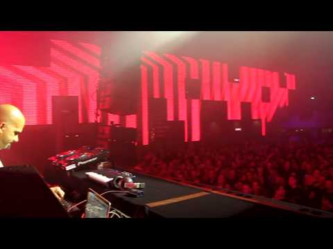 Orjan Nilsen @ ADE Armada Night 2011 playing "Go Fast"