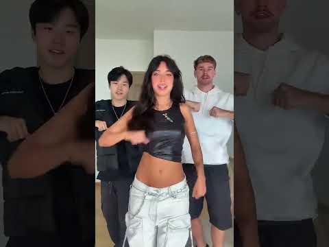 VANESSA LOPES É SEUS AMIGOS -DANÇANDO TIK TOK DOS FAMOSOS 💥🇧🇷 #naoflopa