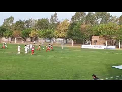 Gol de Carlos Herrera (Villa Mitre) a Desamparados de San Juan