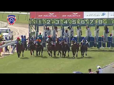 RM38 R3 - Social Network (Jessica Vadst)