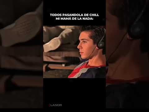 Todos pasándola chill, mi mama de la nada #malcolm #memes #humor #loiswilkerson #relatable #shorts