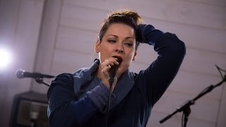 Nopsajalka feat. Erin: Seuraava (livenä Nova Stagella)