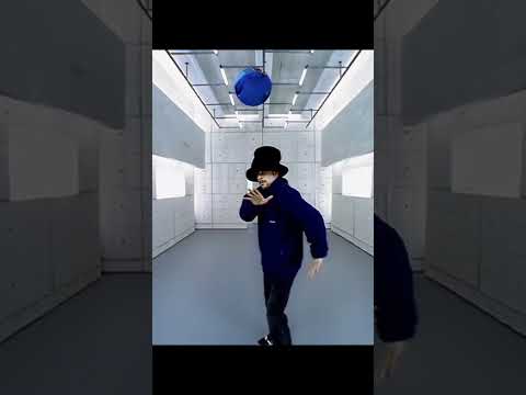 🎩 Y'KNOW "VIRTUAL INSANITY"? #jamiroquai #music #objecthead #acidjazz #disco #familyguy