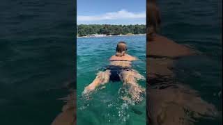 Download lagu SEA BIRTH: My wife decided to give birth in the sea. Watch the film of her birth. mp3