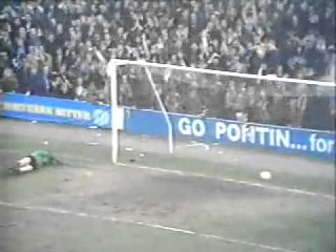 Goal of the season - 1974/75 Mickey Walsh Blackpool v Sunderland