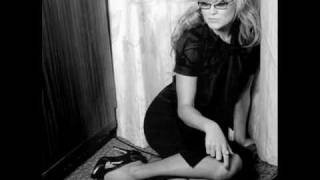 Melody Gardot - Who Will Comfort Me video