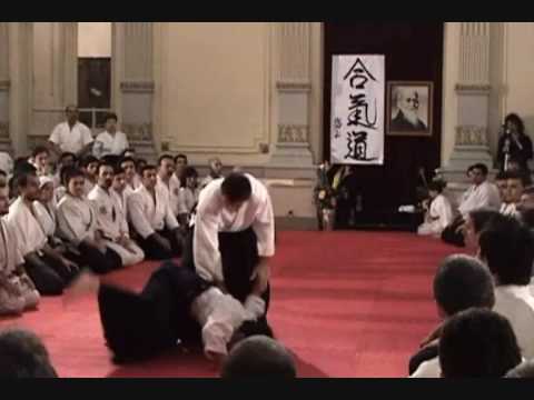 Yasuno Masatoshi Sensei correcting an attack