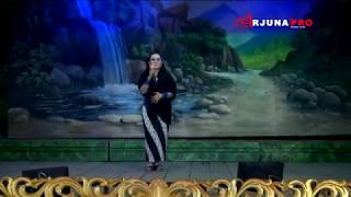 Download lagu PITUNG TAUN || Voc. ELLA || TEMBANG SANDIWARA DWI WARNA TERBARU 2019 mp3 Download lagu PITUNG TAUN || Voc. ELLA || TEMBANG SANDIWARA DWI WARNA TERBARU 2019 mp3