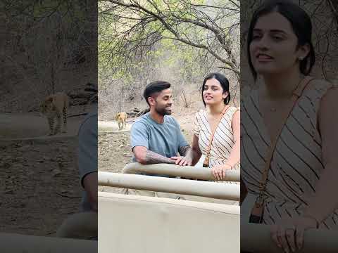 Suryakumar Yadav SKY giving pose with Leopard in Jhalana Safari #Jaipur #Rajasthan #Wildlife