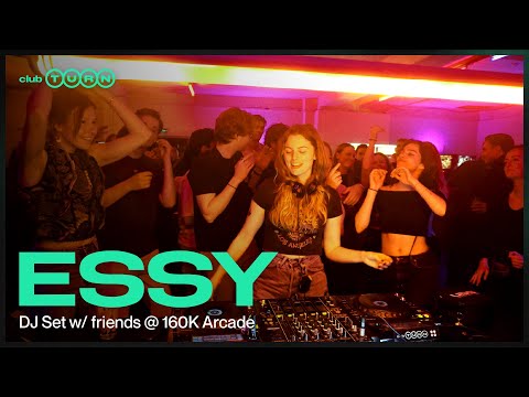 Essy | Uptempo House and Harddance DJ Set @ club TURN w/ friends