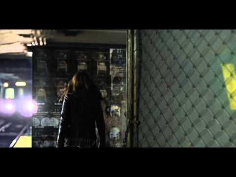 Zoe Barnes's death - House of cards