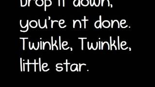 Queen bee - Nickasaur Lyrics