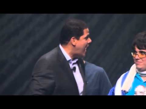 Reggie tells Hungrybox he's going to kick his ass (E3 Smash Bros Invitational)