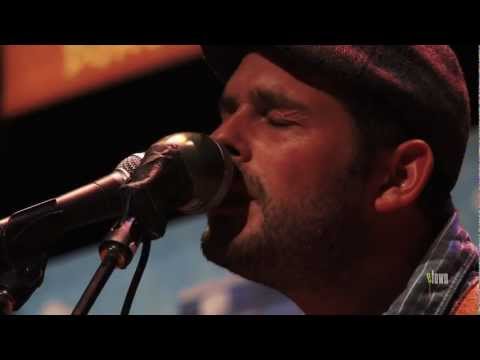 Gregory Alan Isakov - "Evelyn" (eTown webisode #340)