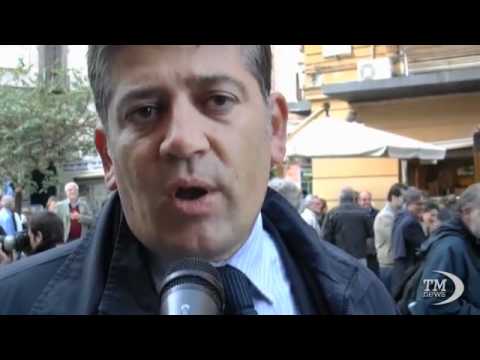 NAPOLI, ALT TRASPORTO PUBBLICO: LAVORATORI CHIEDONO STIPENDI