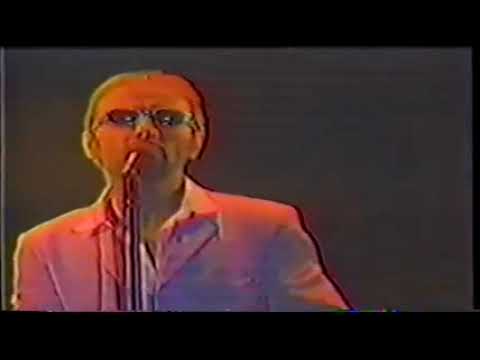 Dino Merlin - Ucini Mi Pravu Stvar Uzivo (Vjecna Vatra 1999)