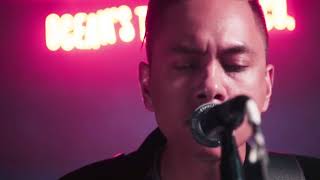 The Morning Episodes x Leanne & Naara - Devil (LIVE at the OTC)