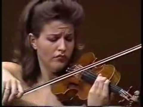 Anne Sophie Mutter Violin Recital in Tokyo Suntory Hall 1989