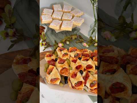 Host a mini mehendi with me💚🌱🌸🌷✨